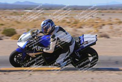 media/Dec-10-2023-SoCal Trackdays (Sun) [[0ce70f5433]]/Turn 9 Inside Set 2 (1115am)/